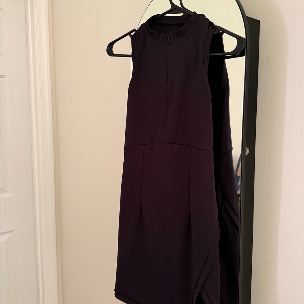 Sleeveless Black Golf Dress